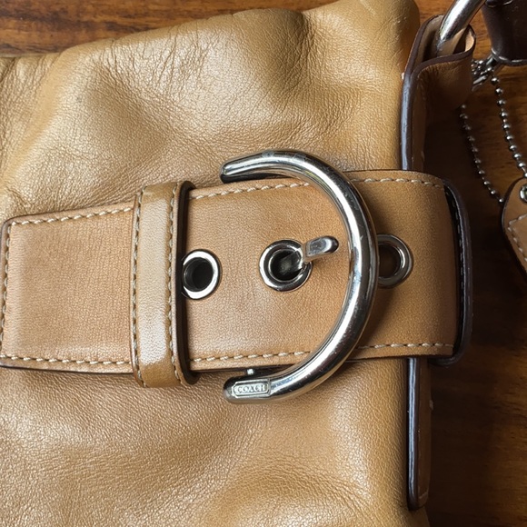 Coach tan leather purse - Picture 3 of 15